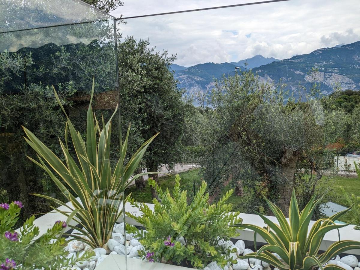 Olivo Luxury Apartments Malcesine Esterno foto
