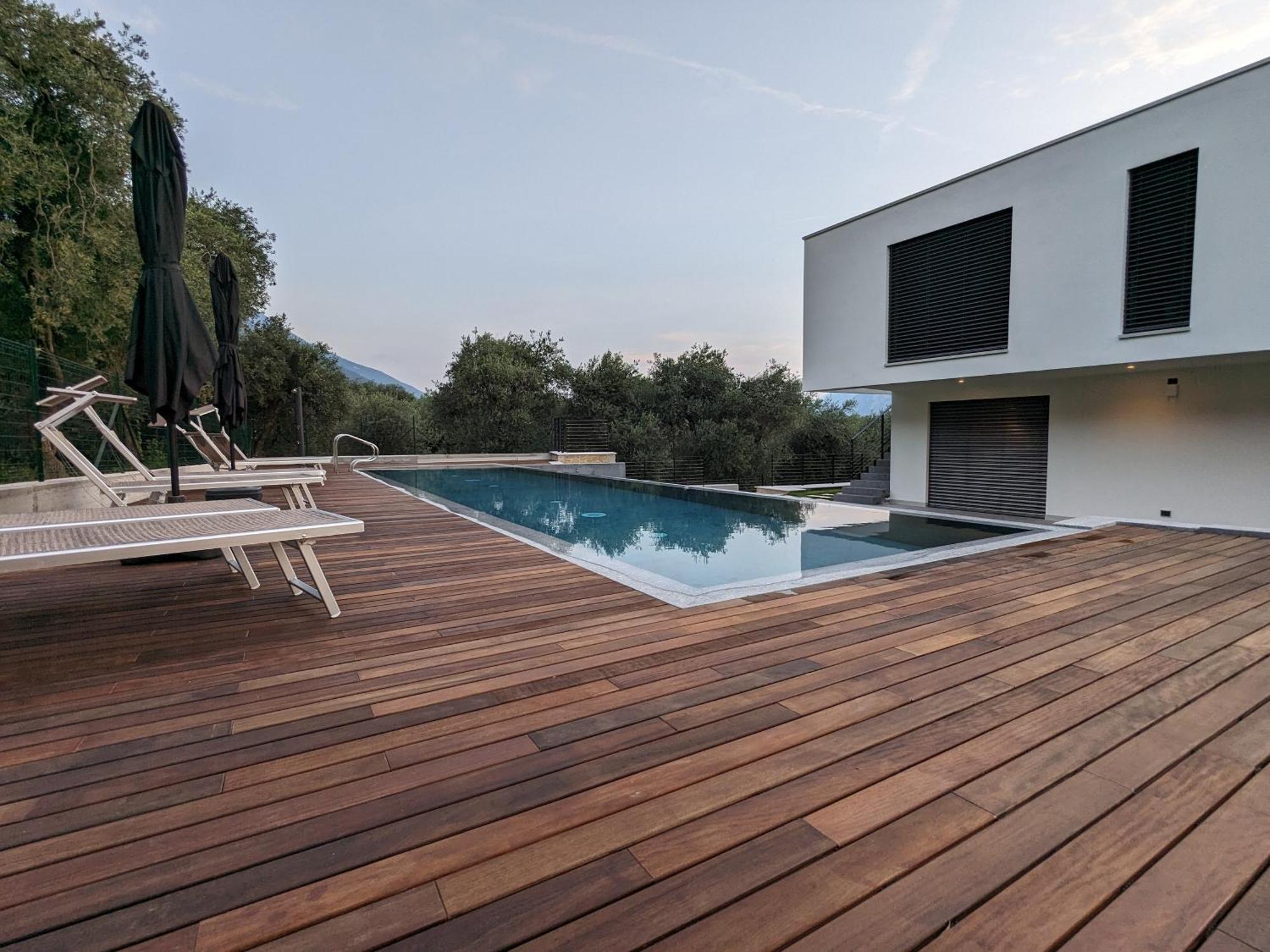 Olivo Luxury Apartments Malcesine Esterno foto